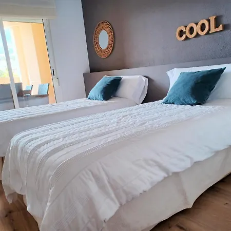 140 M2, 400 Metros De La Playa En 아파트